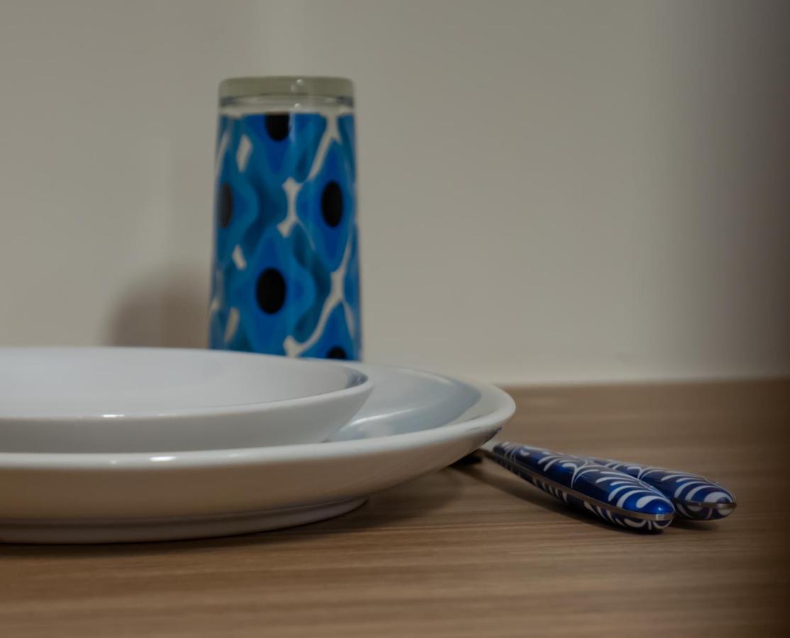 Max Blue Apartment, A Stay Like No Other Pireusz Kültér fotó