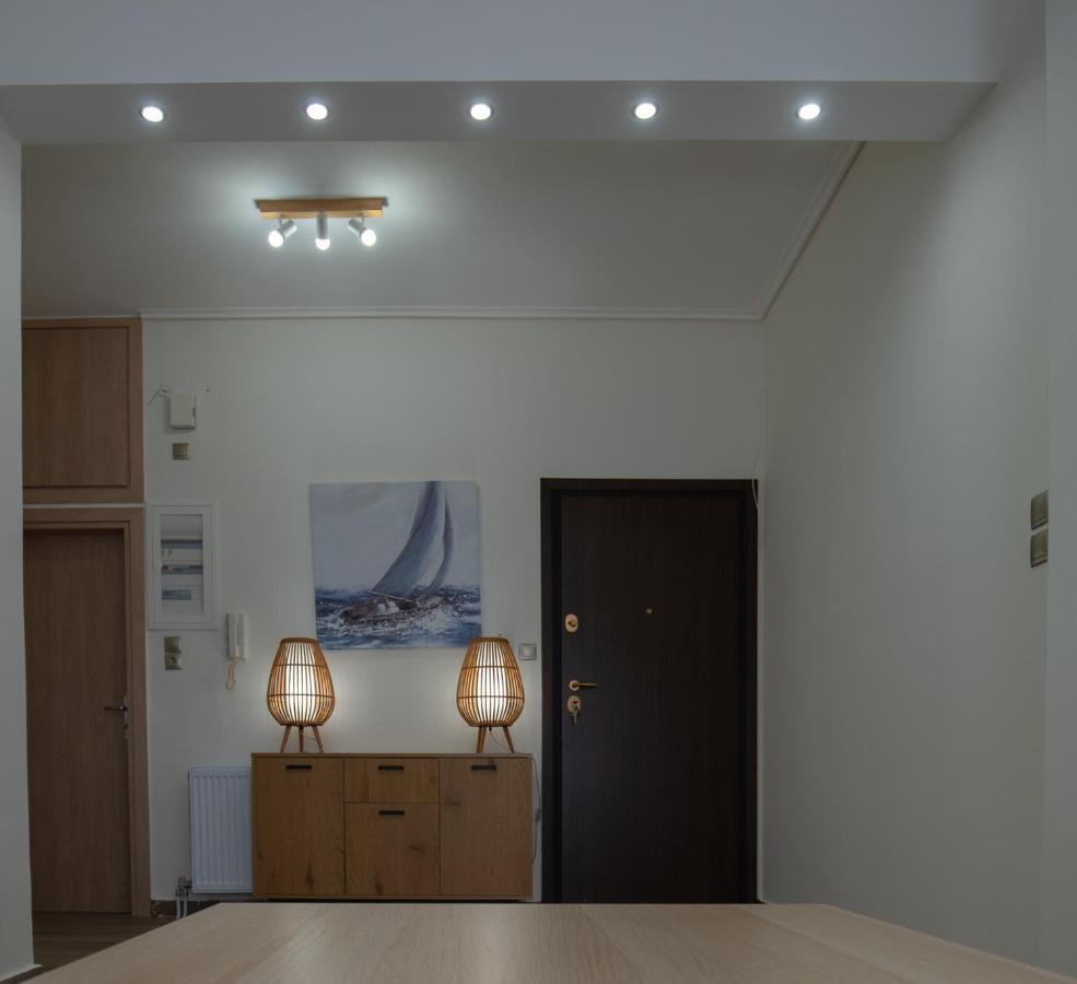 Max Blue Apartment, A Stay Like No Other Pireusz Kültér fotó