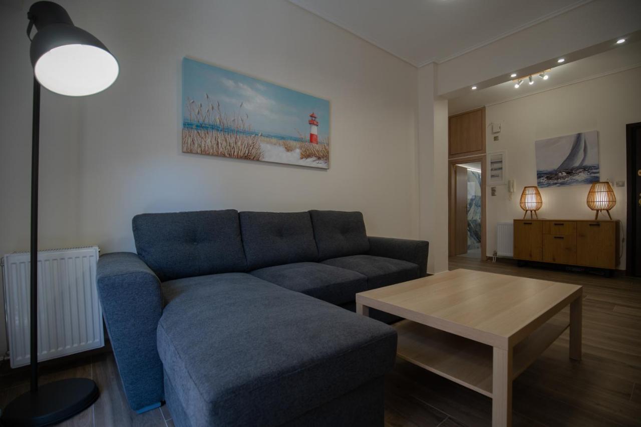 Max Blue Apartment, A Stay Like No Other Pireusz Kültér fotó
