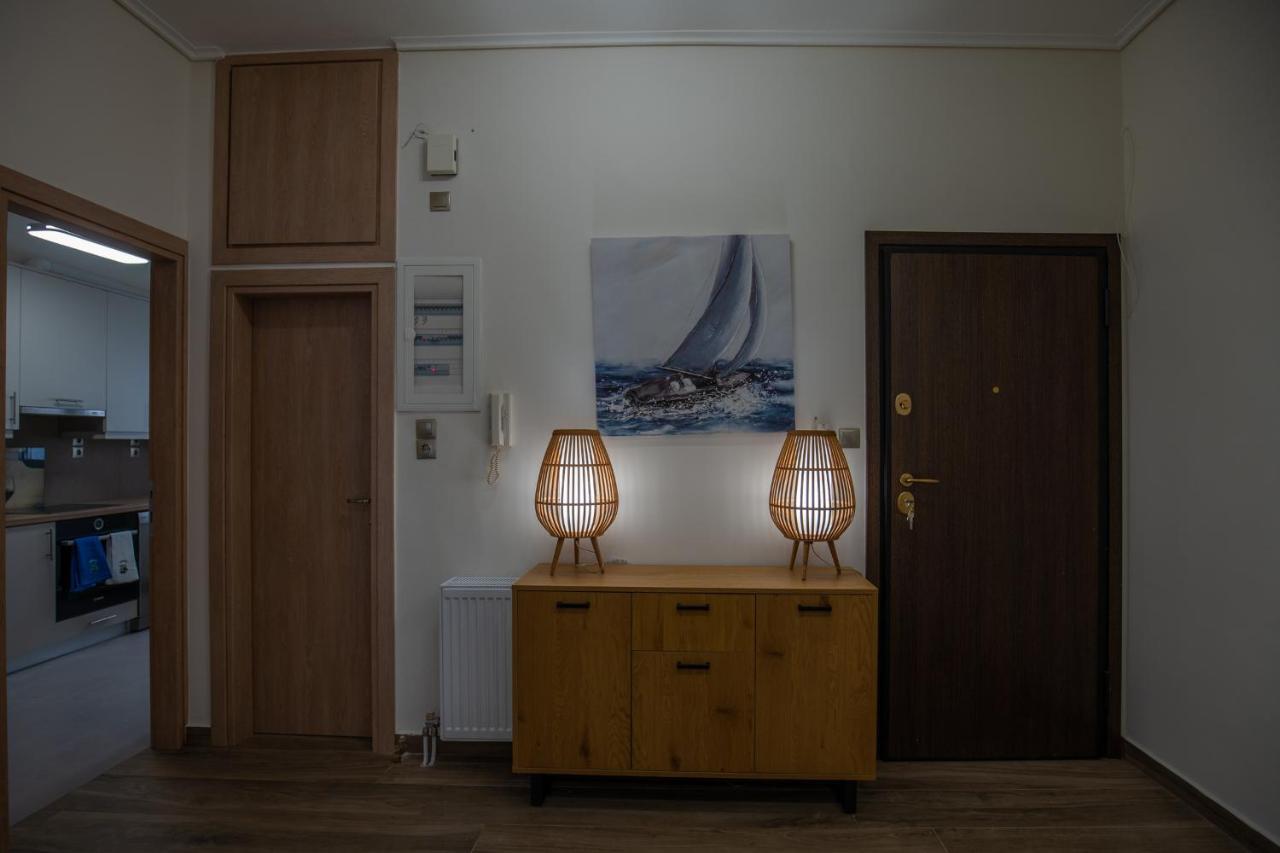 Max Blue Apartment, A Stay Like No Other Pireusz Kültér fotó